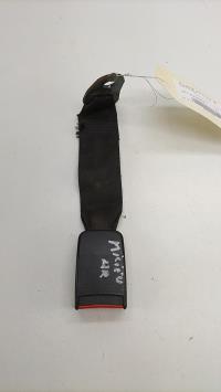 Attache ceinture arriere centrale