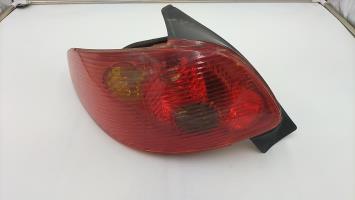 Fanale posteriore principale sinistro (luci)