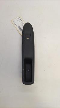 Interrupteur de leve vitre avant droit