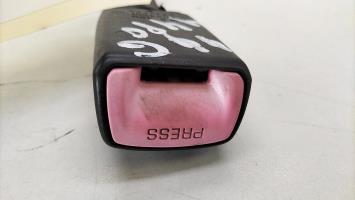 Aggancio cintura sicurezza anteriore sinistro