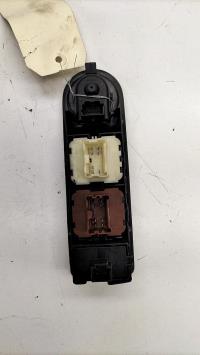 Interrupteur de leve vitre avant gauche