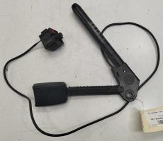 Attache ceinture avant gauche