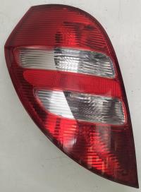 Fanale posteriore principale sinistro (luci)