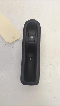 Interruptor de elevalunas trasero derecho