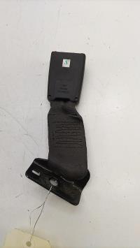 Attache ceinture arriere gauche