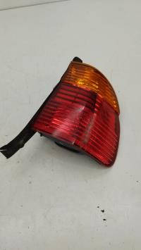 Feu arriere principal droit (feux)