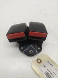 Attache ceinture arriere droit