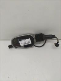 Retrovisor izquierdo