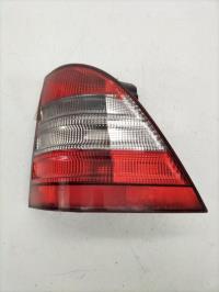 Fanale posteriore principale destro (luci)