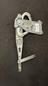 Mecanisme de leve vitre electrique avant gauche