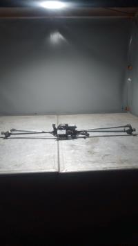 Moteur essuie glace avant