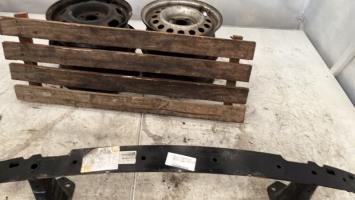 Renfort pare choc avant (traverse)