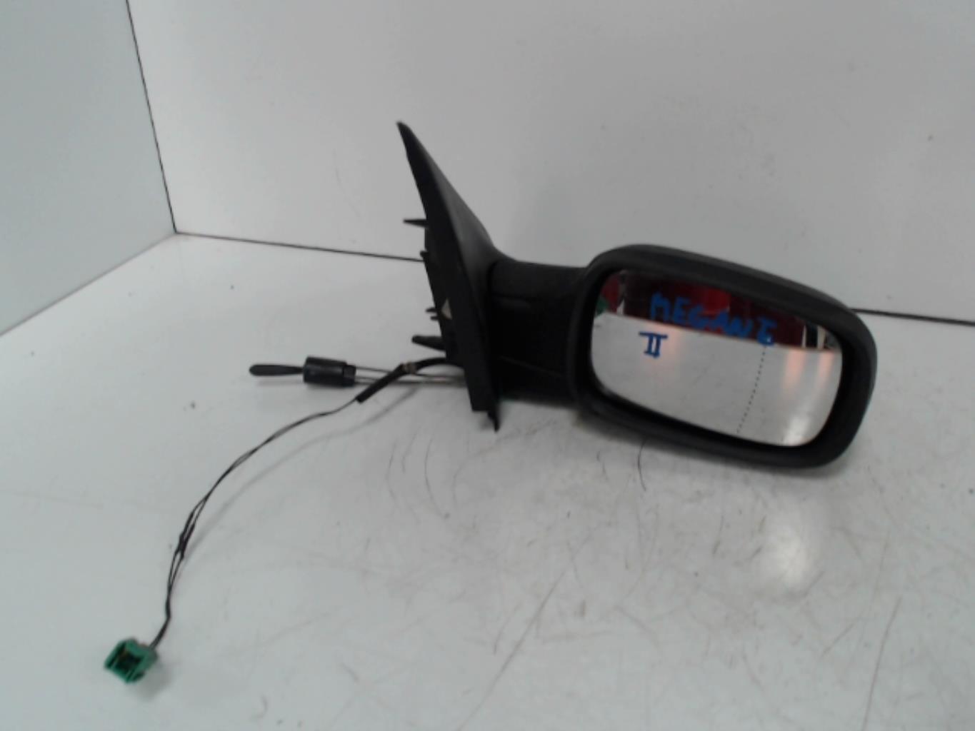 Retrovisor derecho