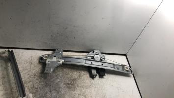 Leve vitre electrique avant droit