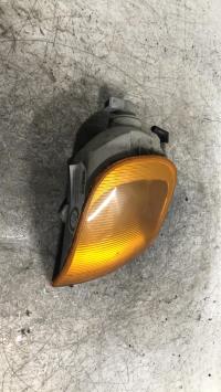 Gruppo ottico anteriore secondario destro (luci)(freccia)