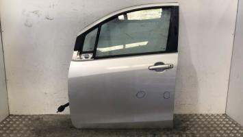 Puerta delantera izquierda