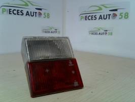 Feu arriere secondaire droit (feux)