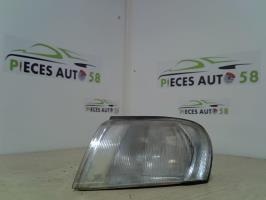 Optique avant secondaire gauche (feux)(clignotant)