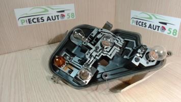 Platine feu arriere droit