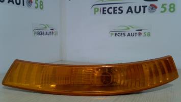 Optique avant secondaire gauche (feux)(clignotant)