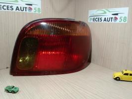 Feu arriere secondaire droit (feux)
