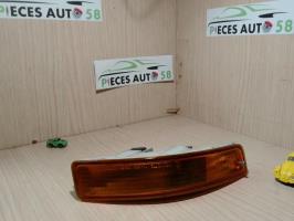 Optique avant secondaire droit (feux)(clignotant)