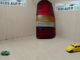 Feu arriere principal droit (feux)