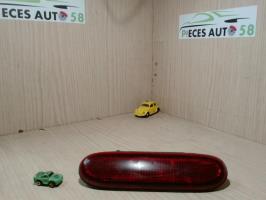 Feu arriere stop central