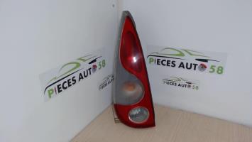 Feu arriere principal gauche (feux)