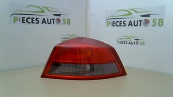 Feu arriere principal droit (feux)
