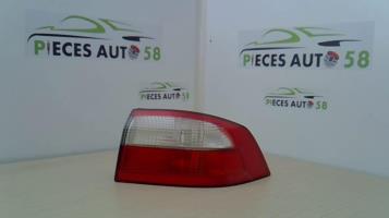 Feu arriere secondaire droit (feux)