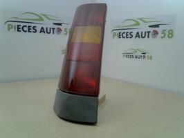 Feu arriere principal gauche (feux)