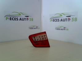 Feu arriere secondaire droit (feux)