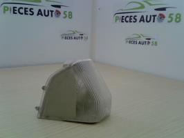 Optique avant secondaire droit (feux)(clignotant)
