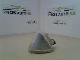 Optique avant secondaire gauche (feux)(clignotant)