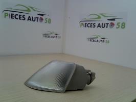 Optique avant secondaire gauche (feux)(clignotant)