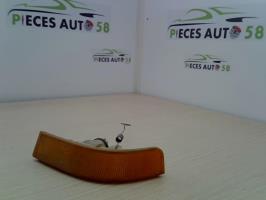 Optique avant secondaire gauche (feux)(clignotant)