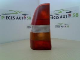 Feu arriere principal gauche (feux)