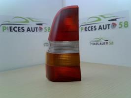 Feu arriere principal gauche (feux)