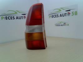 Feu arriere principal gauche (feux)
