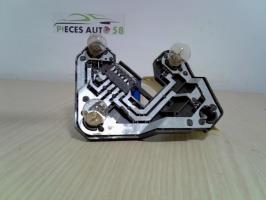 Platine feu arriere droit