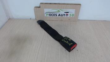 Attache ceinture arriere centrale
