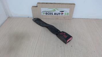 Attache ceinture arriere gauche