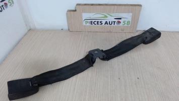 Attache ceinture arriere gauche