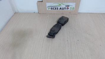 Attache ceinture arriere gauche