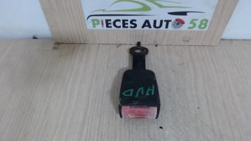 Attache ceinture avant droit