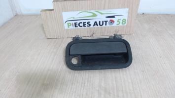 Poignee porte avant droit
