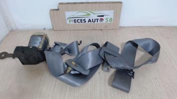 Ceinture avant droit