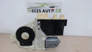 Moteur leve vitre avant droit