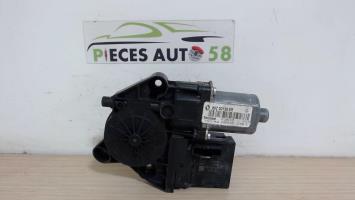Moteur leve vitre avant droit